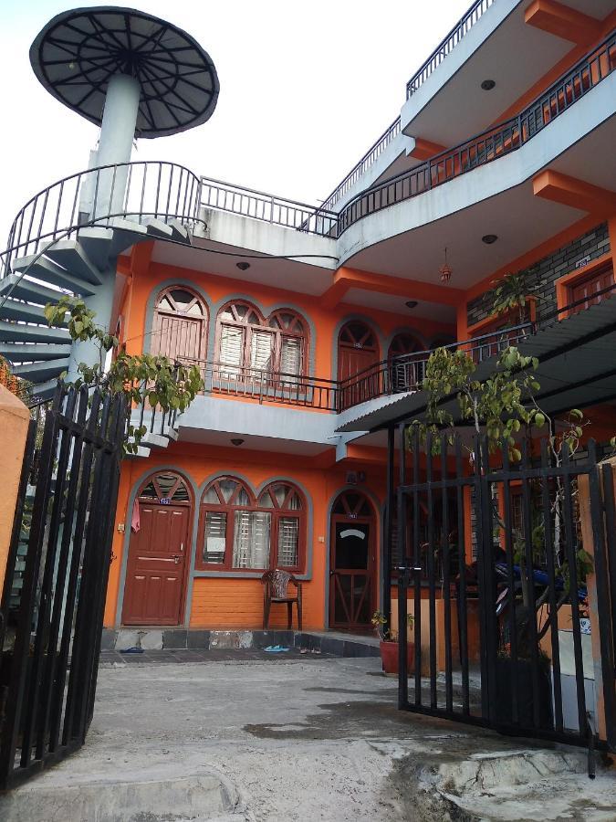 Paramount Guest House Pokhara Luaran gambar