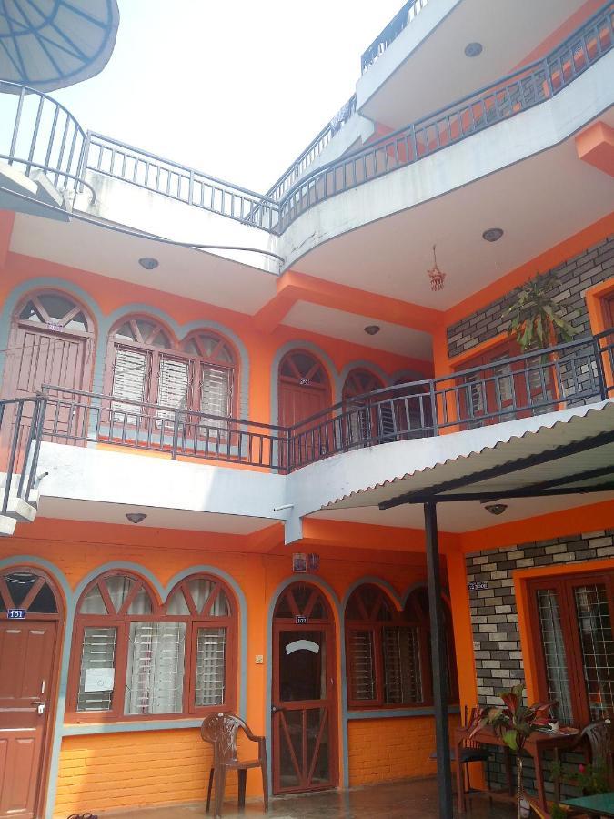 Paramount Guest House Pokhara Luaran gambar